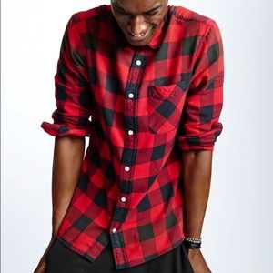 Men’s Gap + NSF Flannel Button Down Shirt